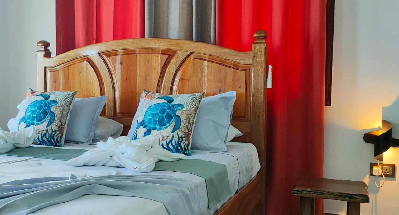 Mt Seaside Apartment La Digue Dış mekan fotoğraf